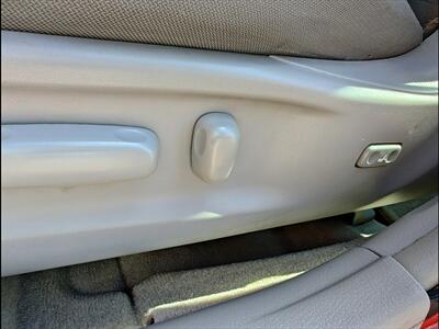 2009 Toyota Camry SE   - Photo 32 - Woodstock, GA 30188