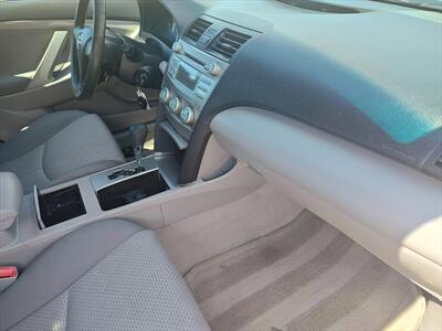 2009 Toyota Camry SE   - Photo 14 - Woodstock, GA 30188