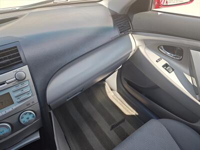 2009 Toyota Camry SE   - Photo 21 - Woodstock, GA 30188