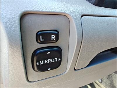 2009 Toyota Camry SE   - Photo 30 - Woodstock, GA 30188