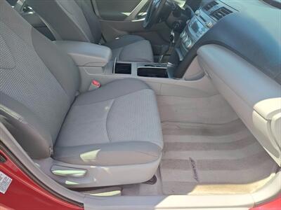 2009 Toyota Camry SE   - Photo 15 - Woodstock, GA 30188