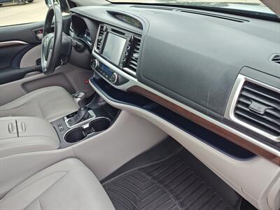 2014 Toyota Highlander Limited   - Photo 14 - Woodstock, GA 30188