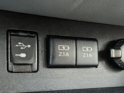 2018 Toyota Highlander LE   - Photo 21 - Woodstock, GA 30188