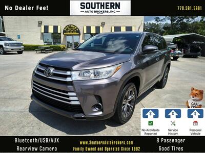 2018 Toyota Highlander LE   - Photo 1 - Woodstock, GA 30188