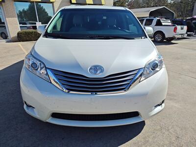 2015 Toyota Sienna XLE Premium 8 Passenger   - Photo 2 - Woodstock, GA 30188