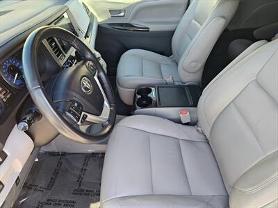 2015 Toyota Sienna XLE Premium 8 Passenger   - Photo 11 - Woodstock, GA 30188