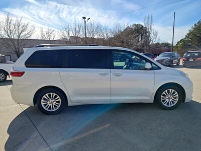 2015 Toyota Sienna XLE Premium 8 Passenger   - Photo 4 - Woodstock, GA 30188