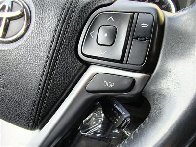 2016 Toyota Highlander LE Plus V6   - Photo 24 - Woodstock, GA 30188