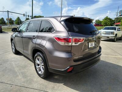 2016 Toyota Highlander LE Plus V6   - Photo 7 - Woodstock, GA 30188