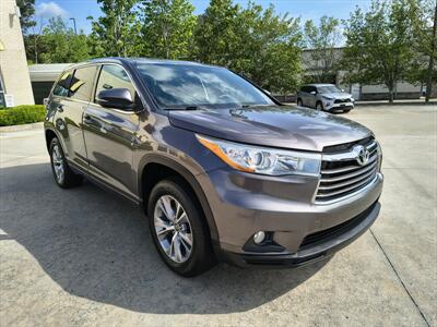 2016 Toyota Highlander LE Plus V6   - Photo 3 - Woodstock, GA 30188