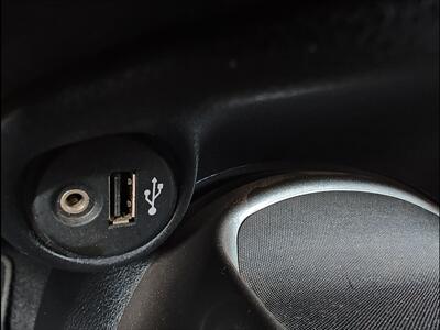 2011 Nissan JUKE SV - Photo 23 - Woodstock, GA 30188