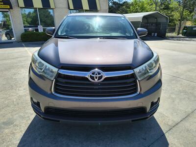 2015 Toyota Highlander LE Plus V6   - Photo 2 - Woodstock, GA 30188