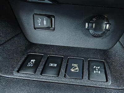 2015 Toyota Highlander LE Plus V6   - Photo 25 - Woodstock, GA 30188