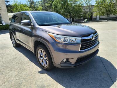 2015 Toyota Highlander LE Plus V6   - Photo 3 - Woodstock, GA 30188