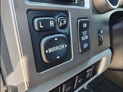 2015 Toyota Sequoia Platinum   - Photo 34 - Woodstock, GA 30188