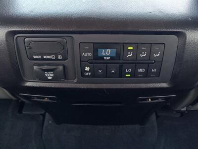 2015 Toyota Sequoia Platinum   - Photo 28 - Woodstock, GA 30188