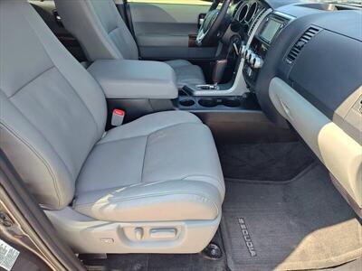 2015 Toyota Sequoia Platinum   - Photo 14 - Woodstock, GA 30188