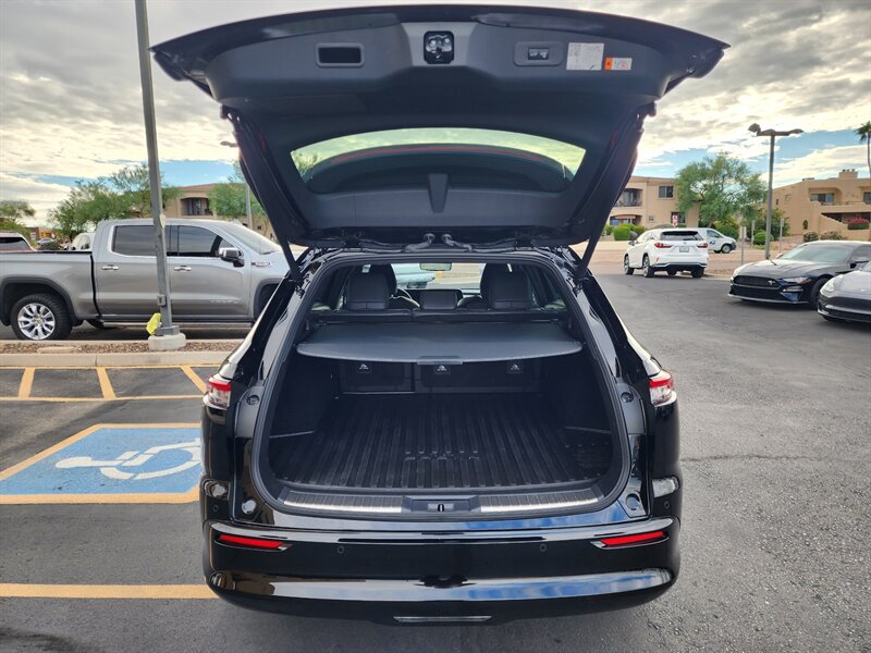 2026 Toyota Crown Signia Limited - Photo 14 - Fountain Hills, AZ 85268