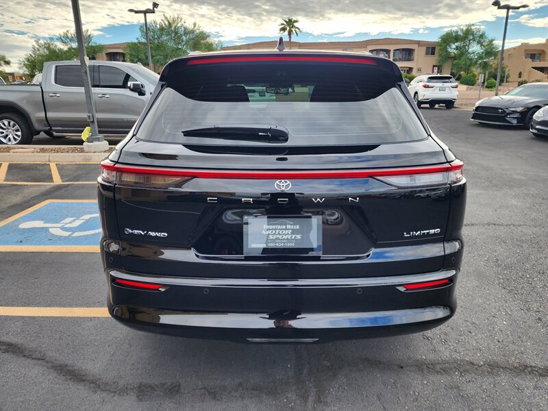 2026 Toyota Crown Signia Limited - Photo 4 - Fountain Hills, AZ 85268