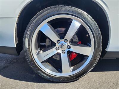 2011 Dodge Challenger SRT8 392 Inaugural Edition (#175/#1,100)   - Photo 20 - Fountain Hills, AZ 85268