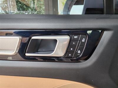2022 Porsche Cayenne Platinum Edition   - Photo 21 - Fountain Hills, AZ 85268