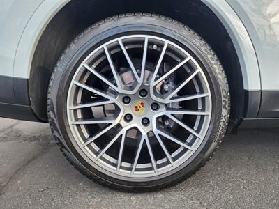 2022 Porsche Cayenne Platinum Edition   - Photo 18 - Fountain Hills, AZ 85268