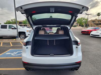 2022 Porsche Cayenne Platinum Edition   - Photo 12 - Fountain Hills, AZ 85268