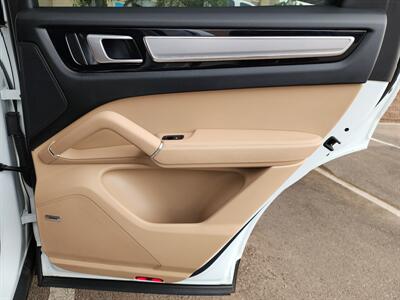 2022 Porsche Cayenne Platinum Edition   - Photo 68 - Fountain Hills, AZ 85268