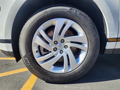 2023 Land Rover Range Rover Evoque P250 R-Dynamic S   - Photo 15 - Fountain Hills, AZ 85268