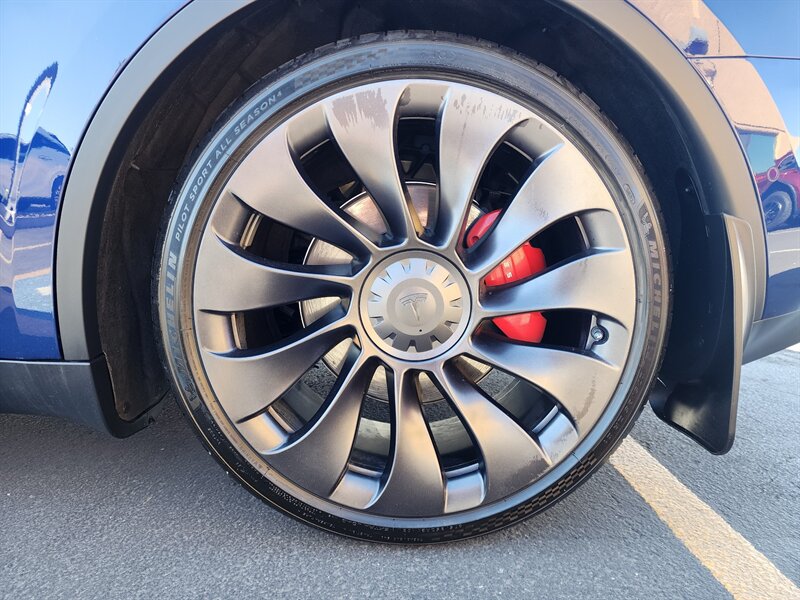 2022 Tesla Model Y Performance - Photo 18 - Fountain Hills, AZ 85268