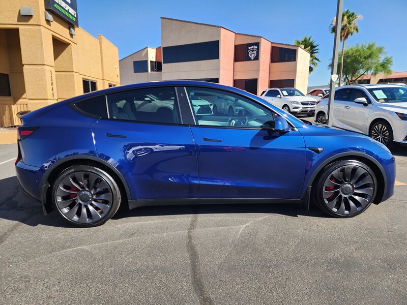 2022 Tesla Model Y Performance - Photo 2 - Fountain Hills, AZ 85268