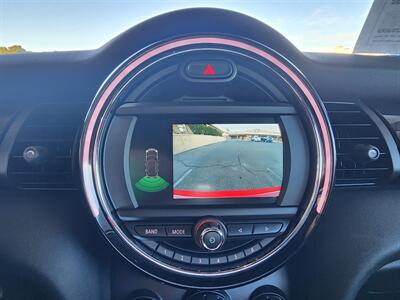 2019 MINI Cooper Hardtop 4 Door   - Photo 38 - Fountain Hills, AZ 85268