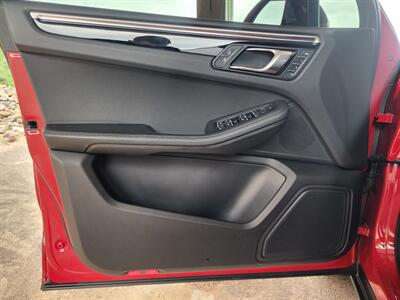 2023 Porsche Macan   - Photo 20 - Fountain Hills, AZ 85268