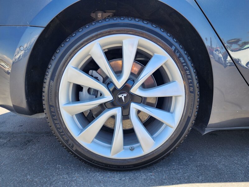 2018 Tesla Model 3 Long Range - Photo 15 - Fountain Hills, AZ 85268