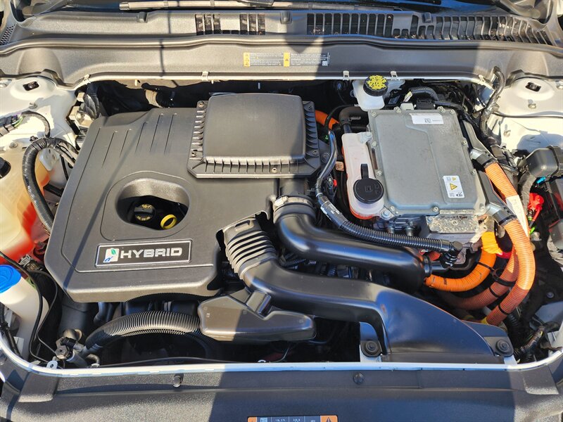 2018 Ford Fusion S Hybrid - Photo 11 - Fountain Hills, AZ 85268