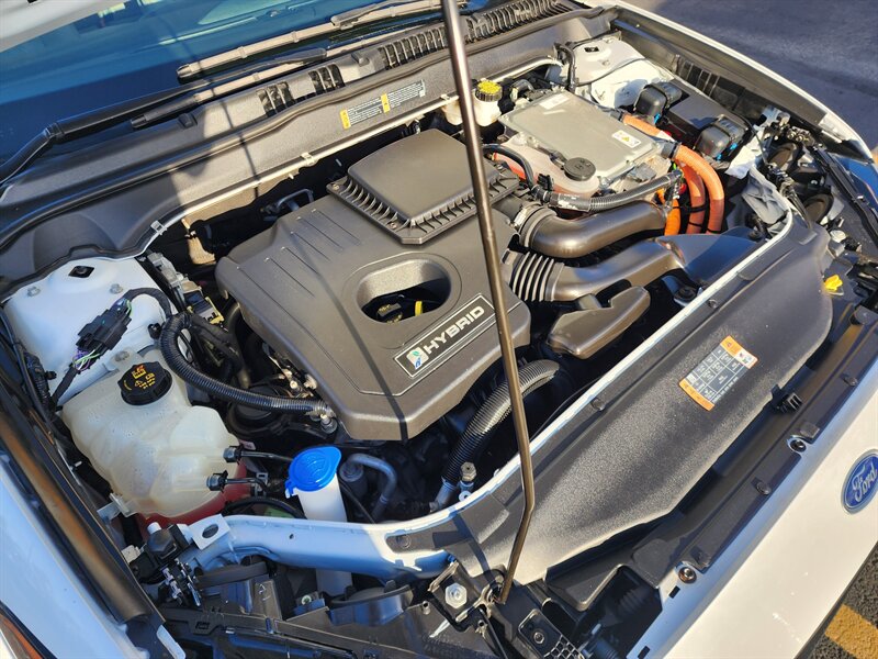 2018 Ford Fusion S Hybrid - Photo 10 - Fountain Hills, AZ 85268