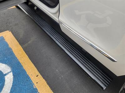 2023 Lincoln Navigator   - Photo 11 - Fountain Hills, AZ 85268