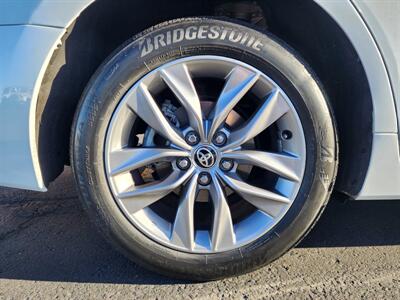 2021 Toyota Avalon XLE   - Photo 18 - Fountain Hills, AZ 85268