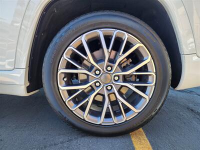 2021 Jeep Grand Cherokee L Summit Reserve   - Photo 19 - Fountain Hills, AZ 85268