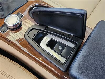 2015 Mercedes-Benz SLK 350   - Photo 61 - Fountain Hills, AZ 85268