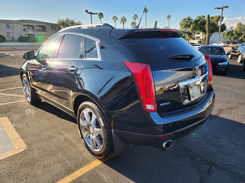 2010 Cadillac SRX Premium photo 3