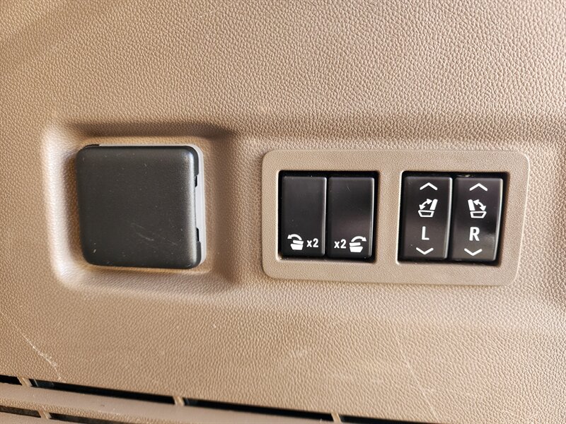 2023 GMC Yukon Denali - Photo 17 - Fountain Hills, AZ 85268