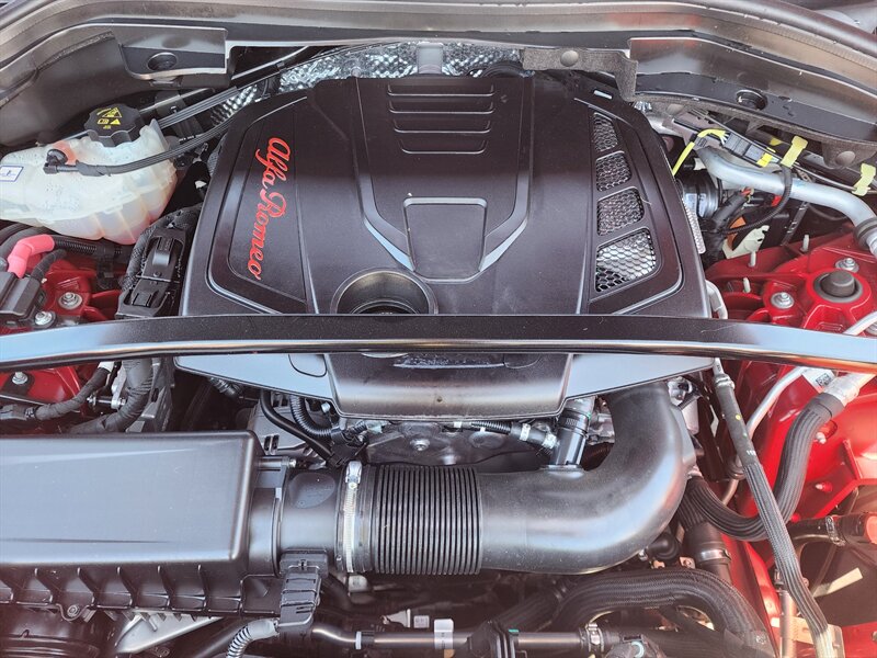 2021 Alfa Romeo Stelvio Ti - Photo 11 - Fountain Hills, AZ 85268