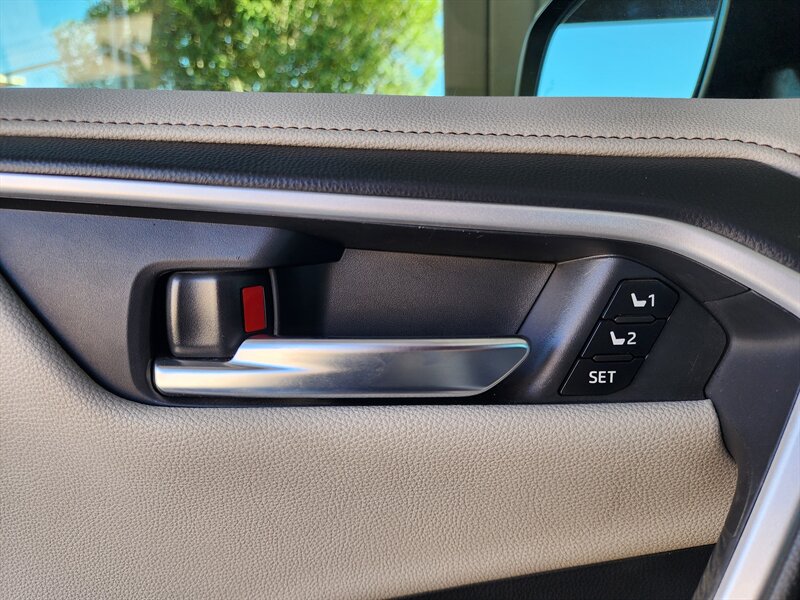 2019 Toyota RAV4 Limited - Photo 23 - Fountain Hills, AZ 85268