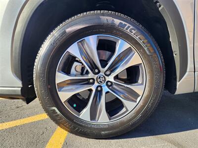 2022 Toyota Highlander XLE - Photo 18 - Fountain Hills, AZ 85268