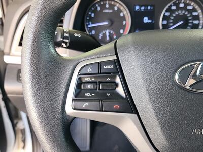 2018 Hyundai Elantra SEL   - Photo 27 - Fountain Hills, AZ 85268