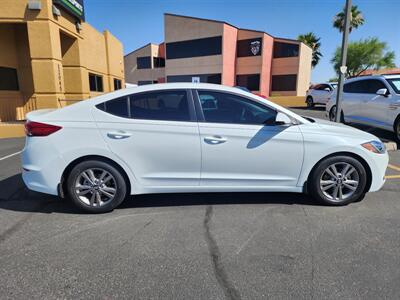 2018 Hyundai Elantra SEL   - Photo 2 - Fountain Hills, AZ 85268