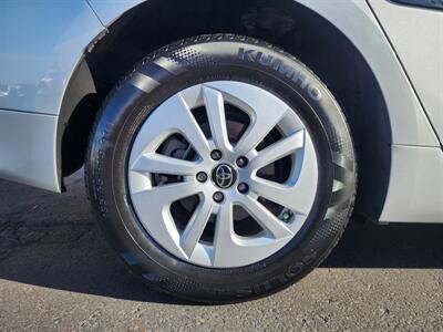 2017 Toyota Prius Two   - Photo 16 - Fountain Hills, AZ 85268