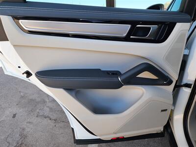 2022 Porsche Cayenne S Platinum Edition   - Photo 73 - Fountain Hills, AZ 85268