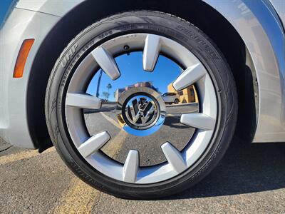 2013 Volkswagen Beetle Convertible   - Photo 28 - Fountain Hills, AZ 85268